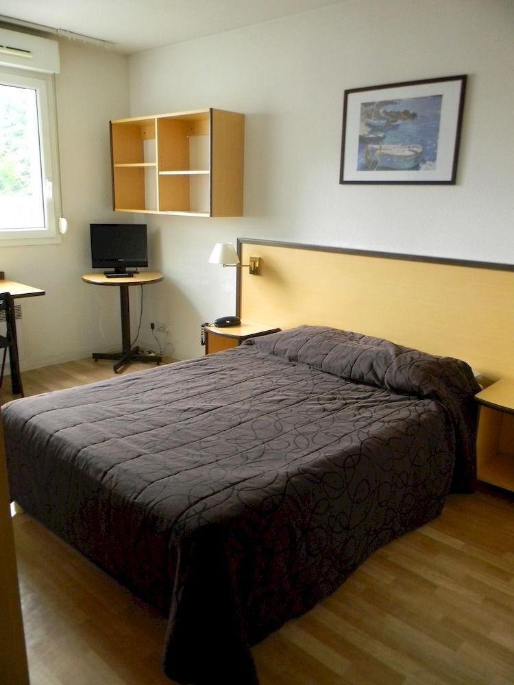 KOSY Appart'hôtel Le Champ De Mars Reims Buitenkant foto