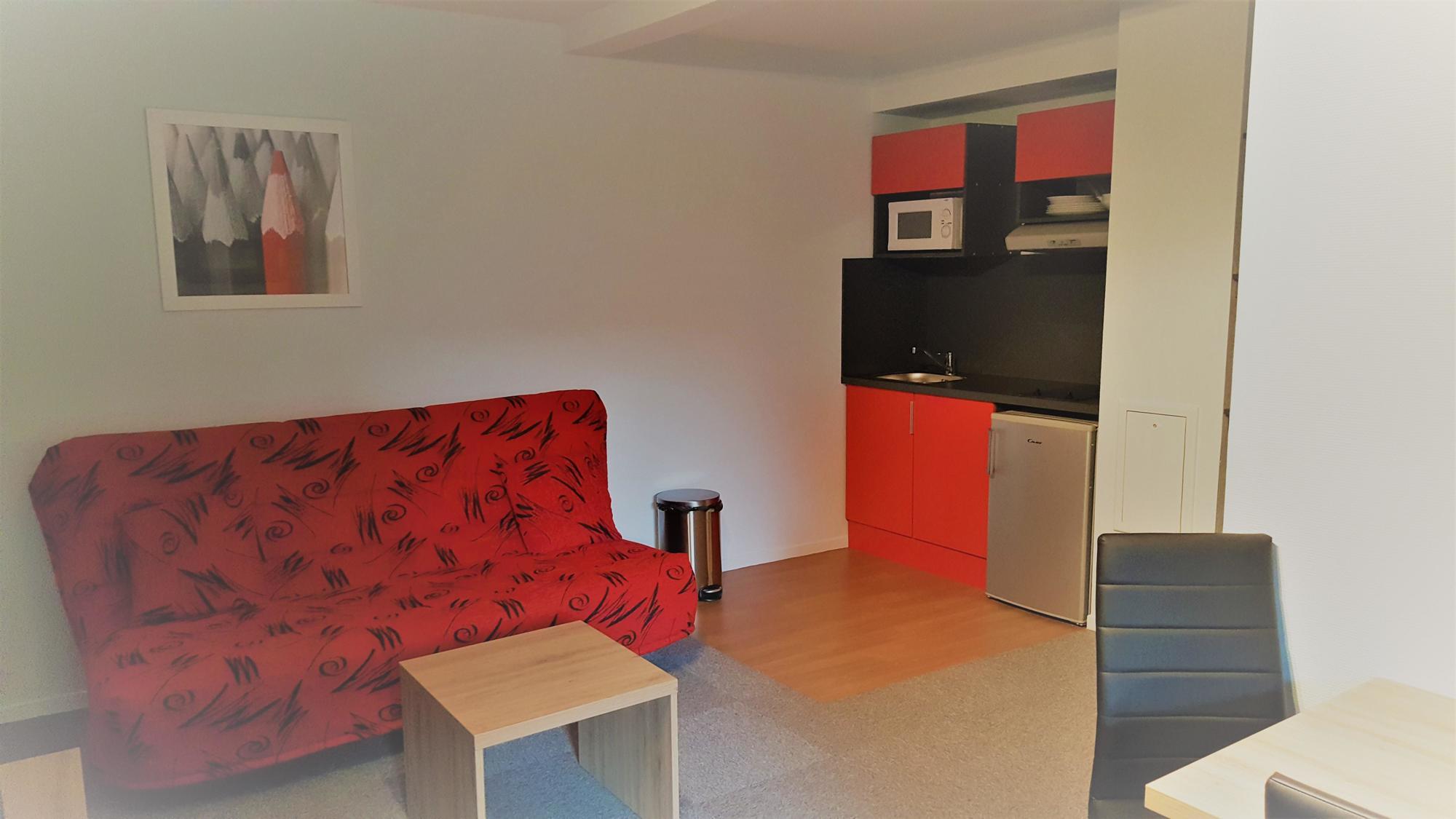 KOSY Appart'hôtel Le Champ De Mars Reims Buitenkant foto