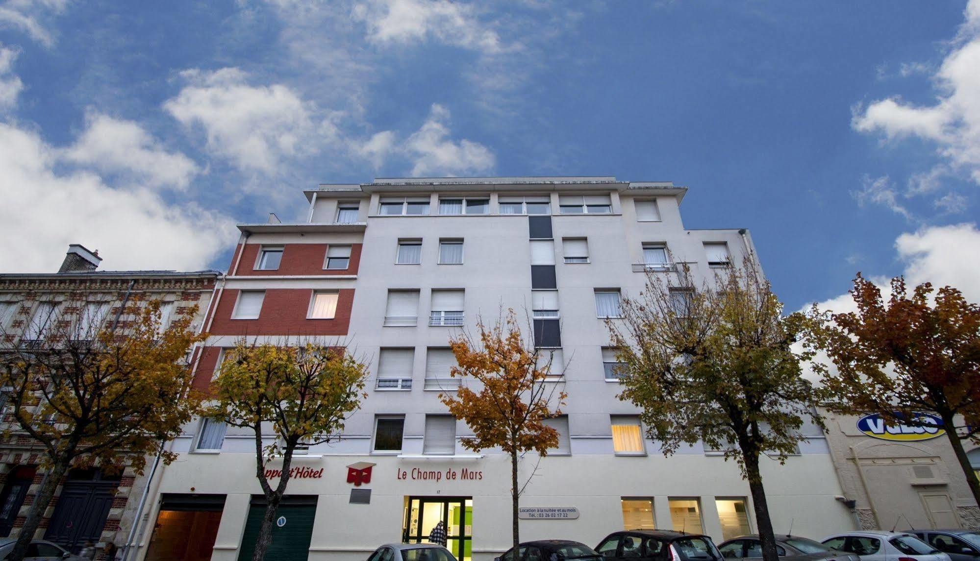 KOSY Appart'hôtel Le Champ De Mars Reims Buitenkant foto