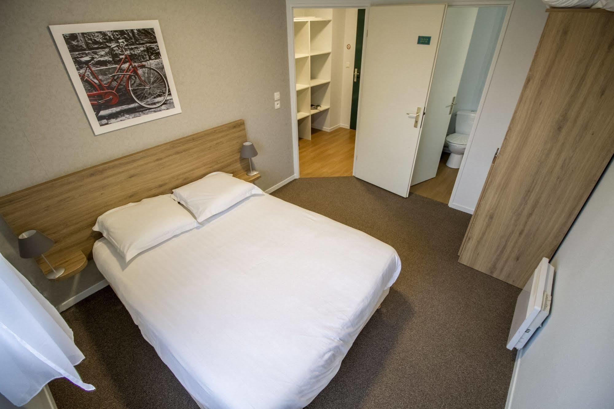 KOSY Appart'hôtel Le Champ De Mars Reims Buitenkant foto